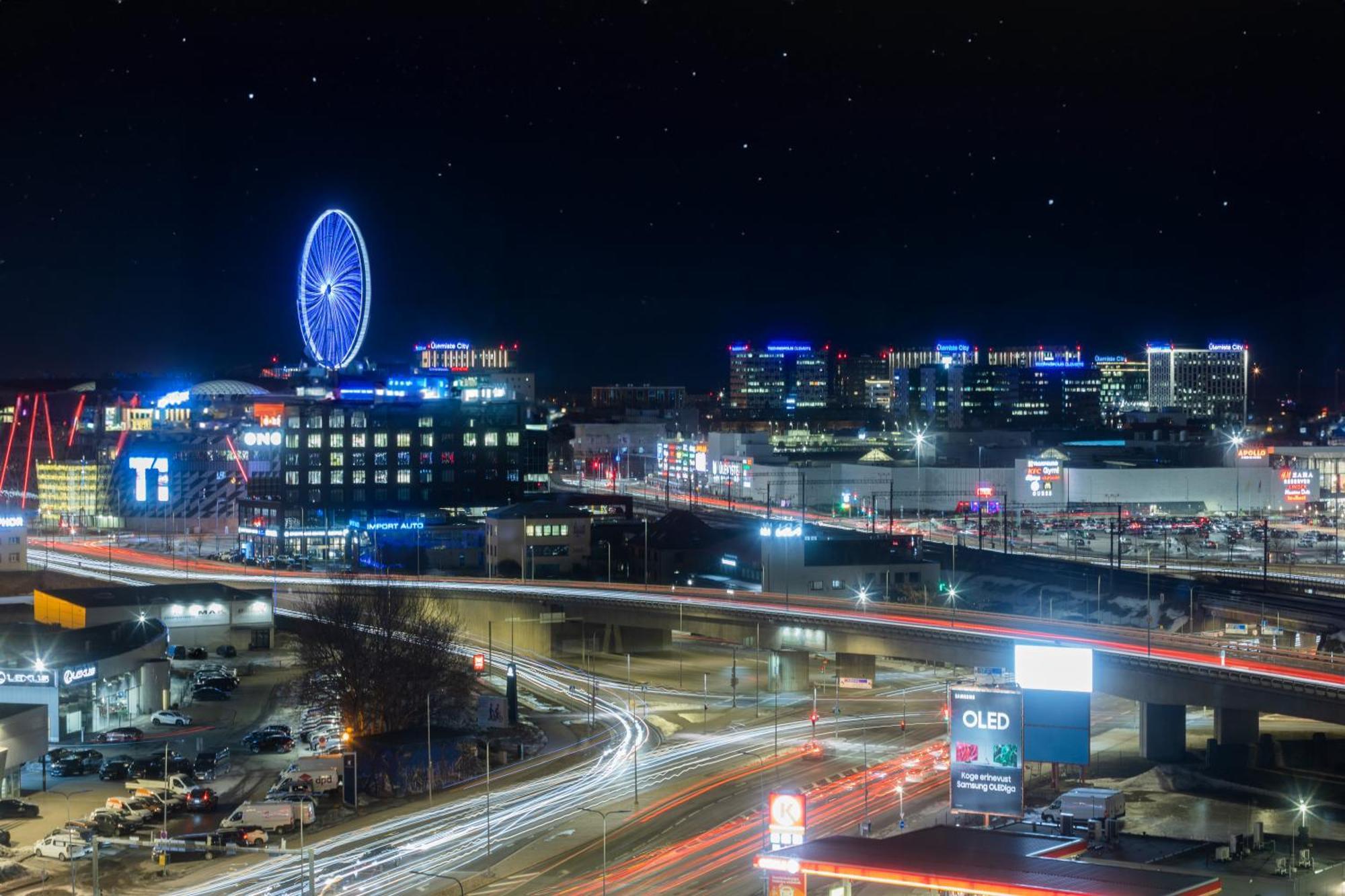 Revalia Fahle Airport Bus-Station Apartments With Best Views Exterior photo